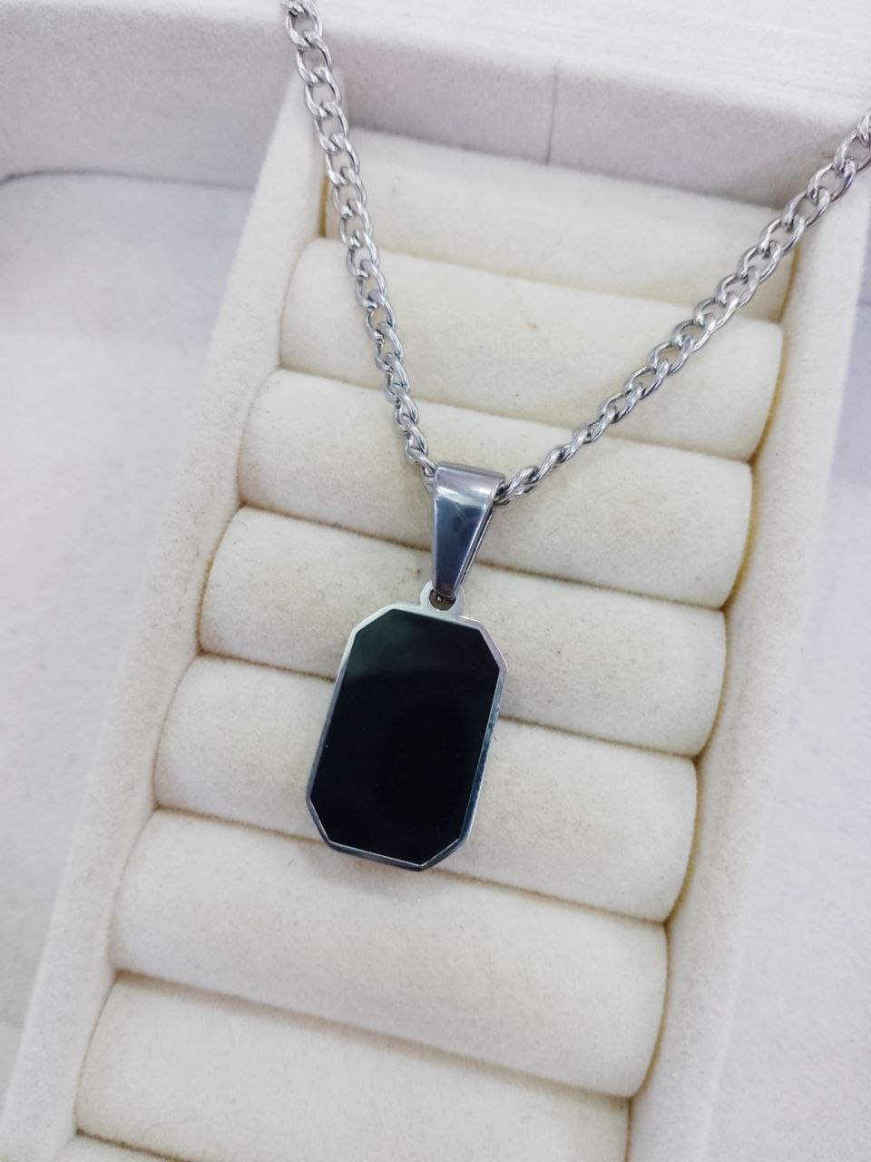 Cadena dije negro