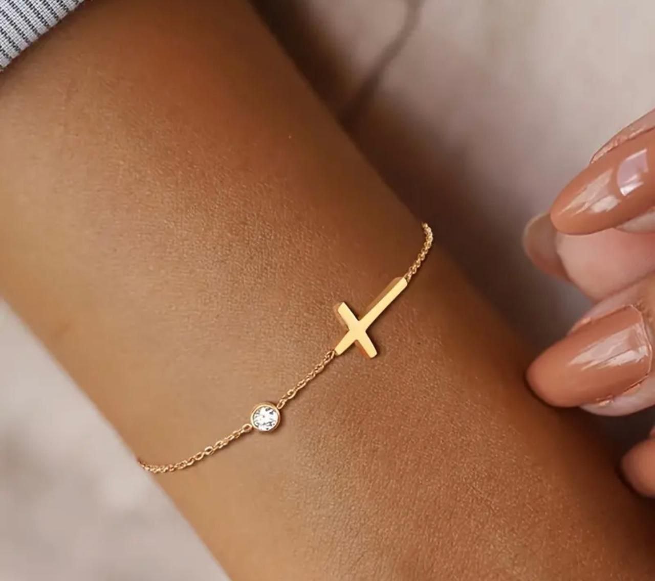 Pulsera cruz y piedra