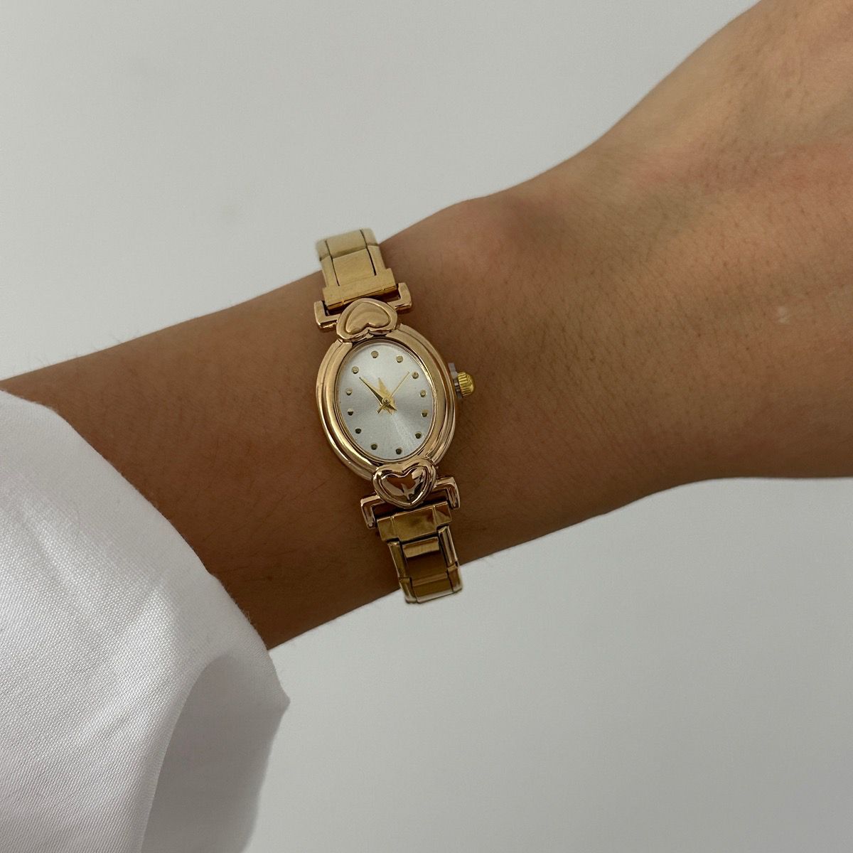 RELOJ OVALADO CORAZÓN