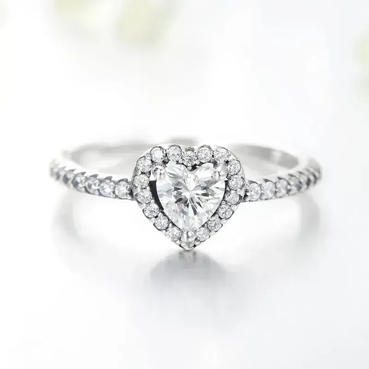 Anillo corazón con microcircones