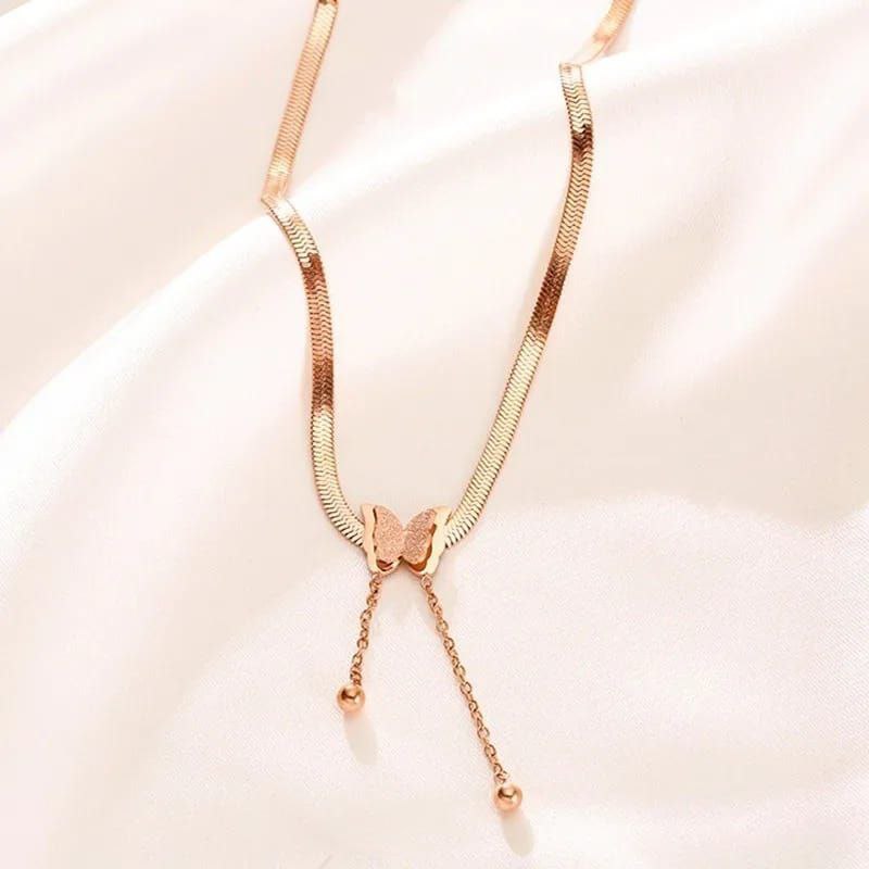 Cadena snake con mariposa