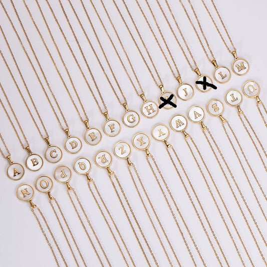 Cadenas con iniciales