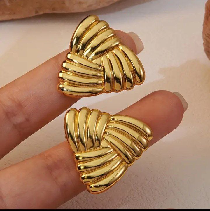 Aretes triangulo