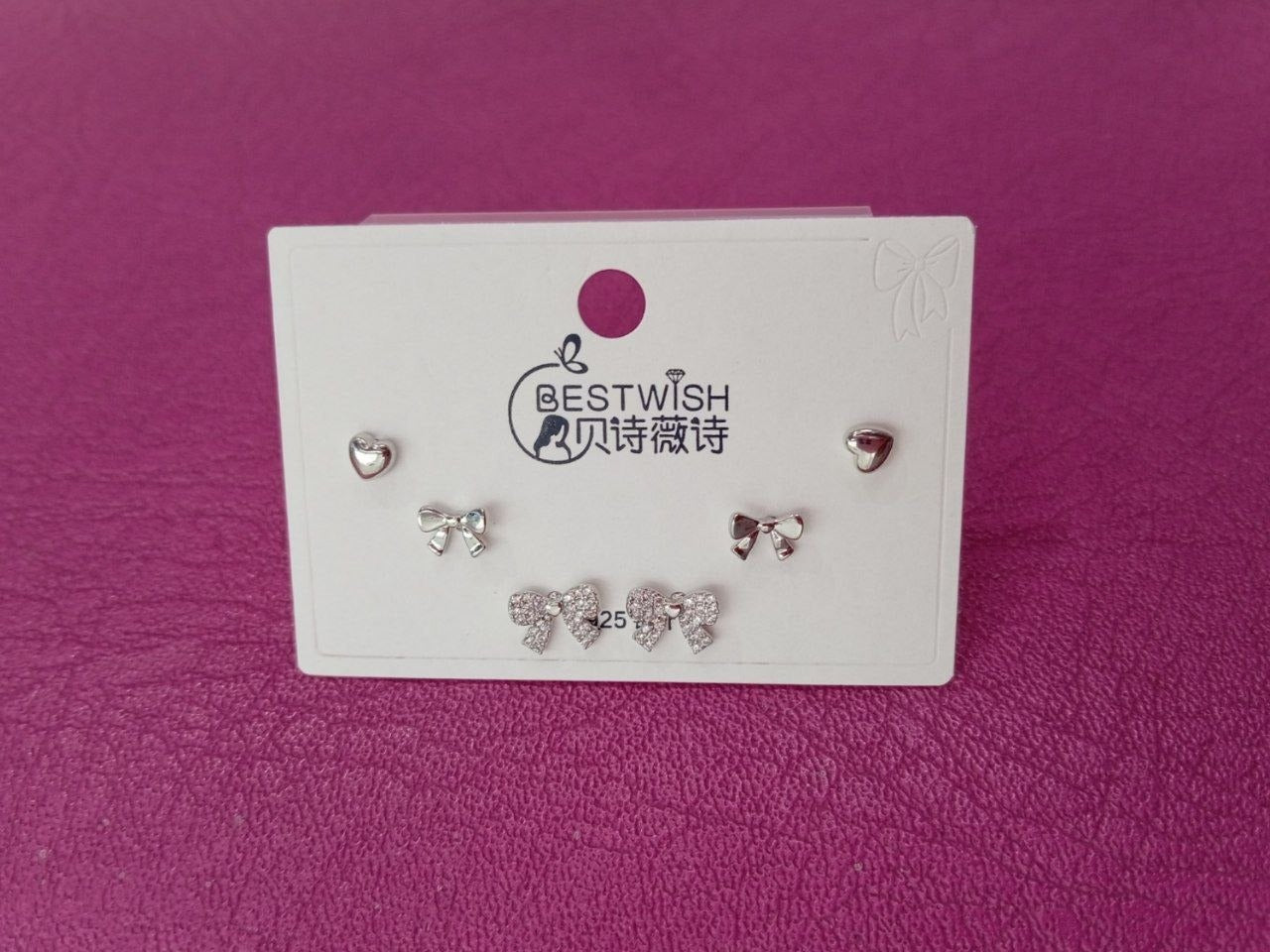 Set tres pares  de aretes lazos