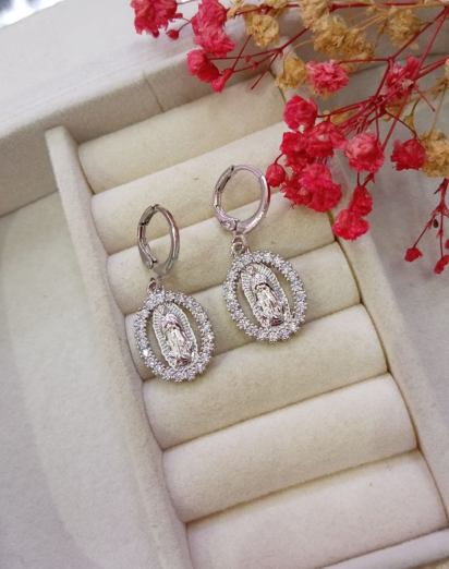 Aretes con asa