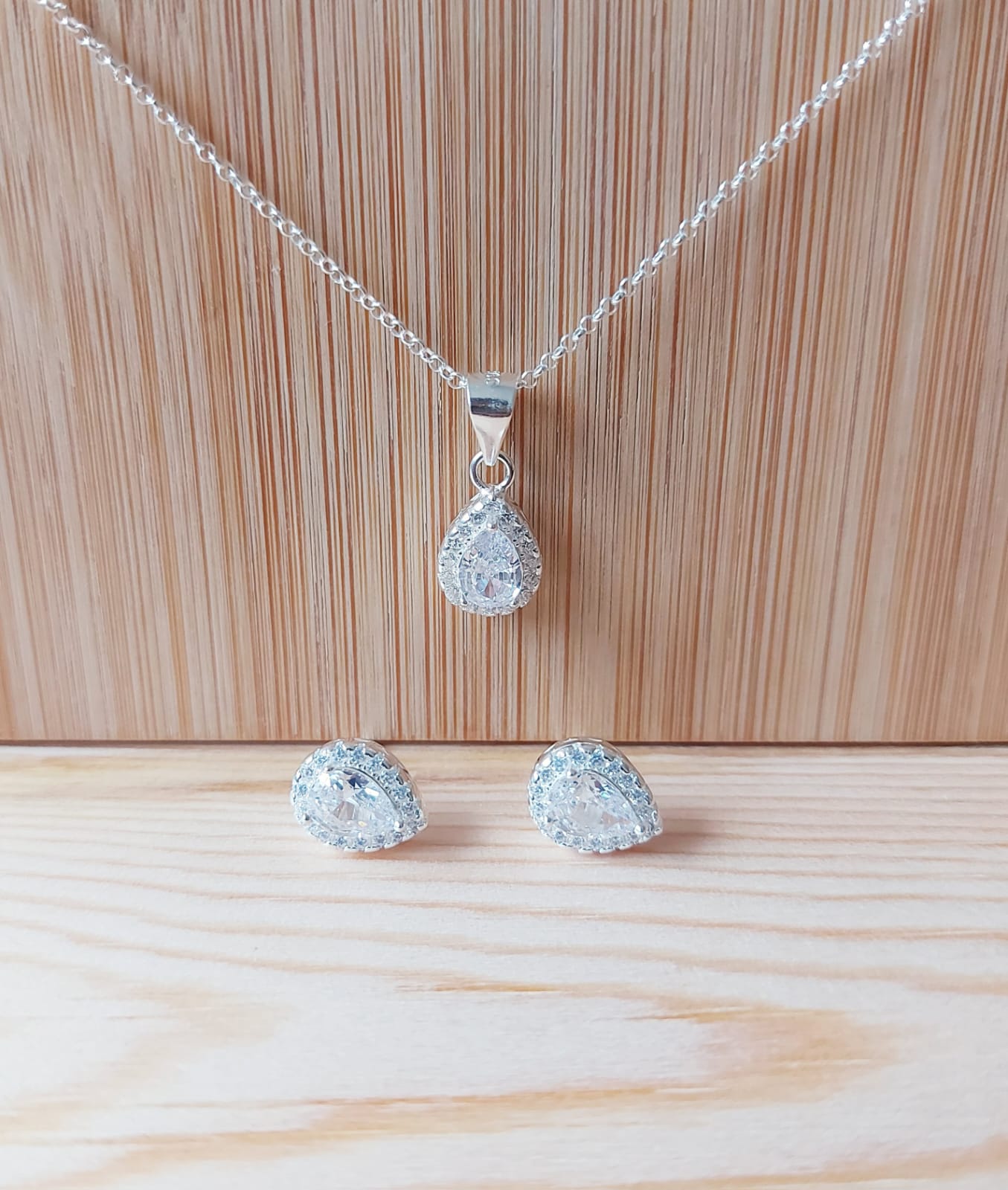 Set cadena aretes y lagrima