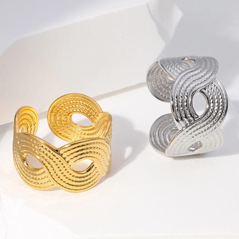 Anillo entrelazado ajustable