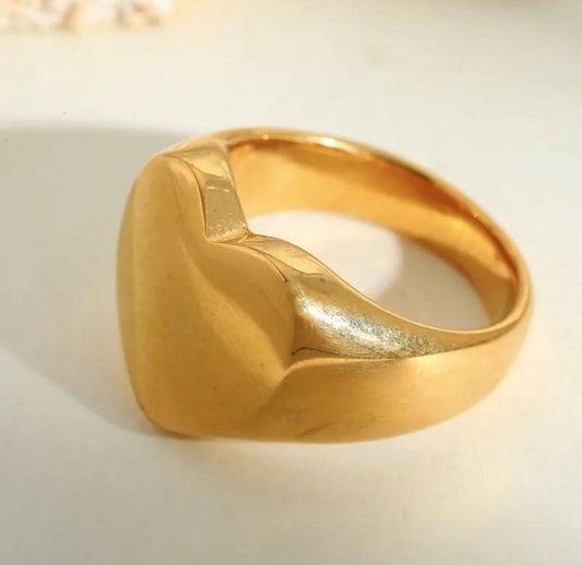 Anillo corazón mediano