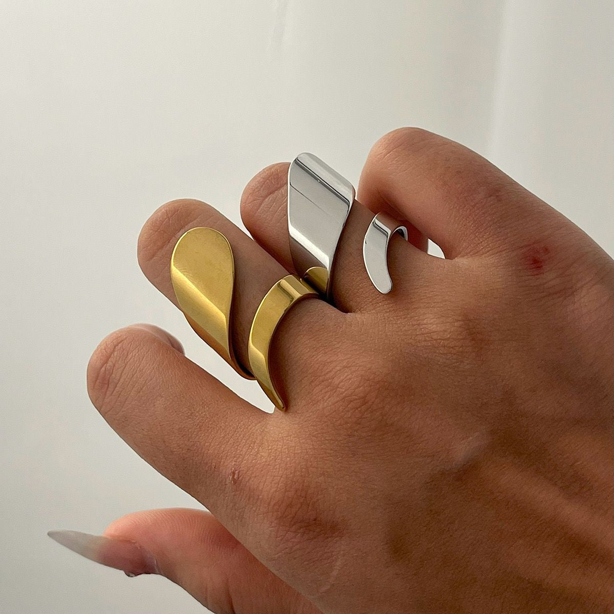 Anillo Entrelazado