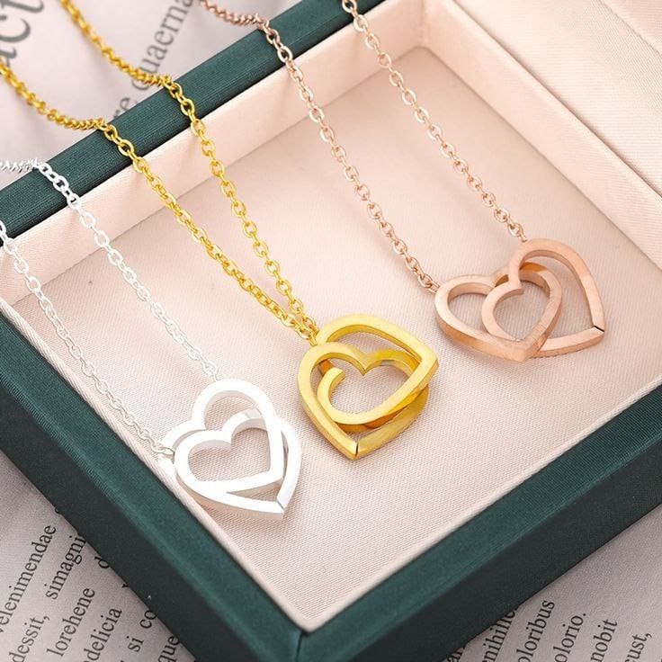 Cadena corazón entrelazados