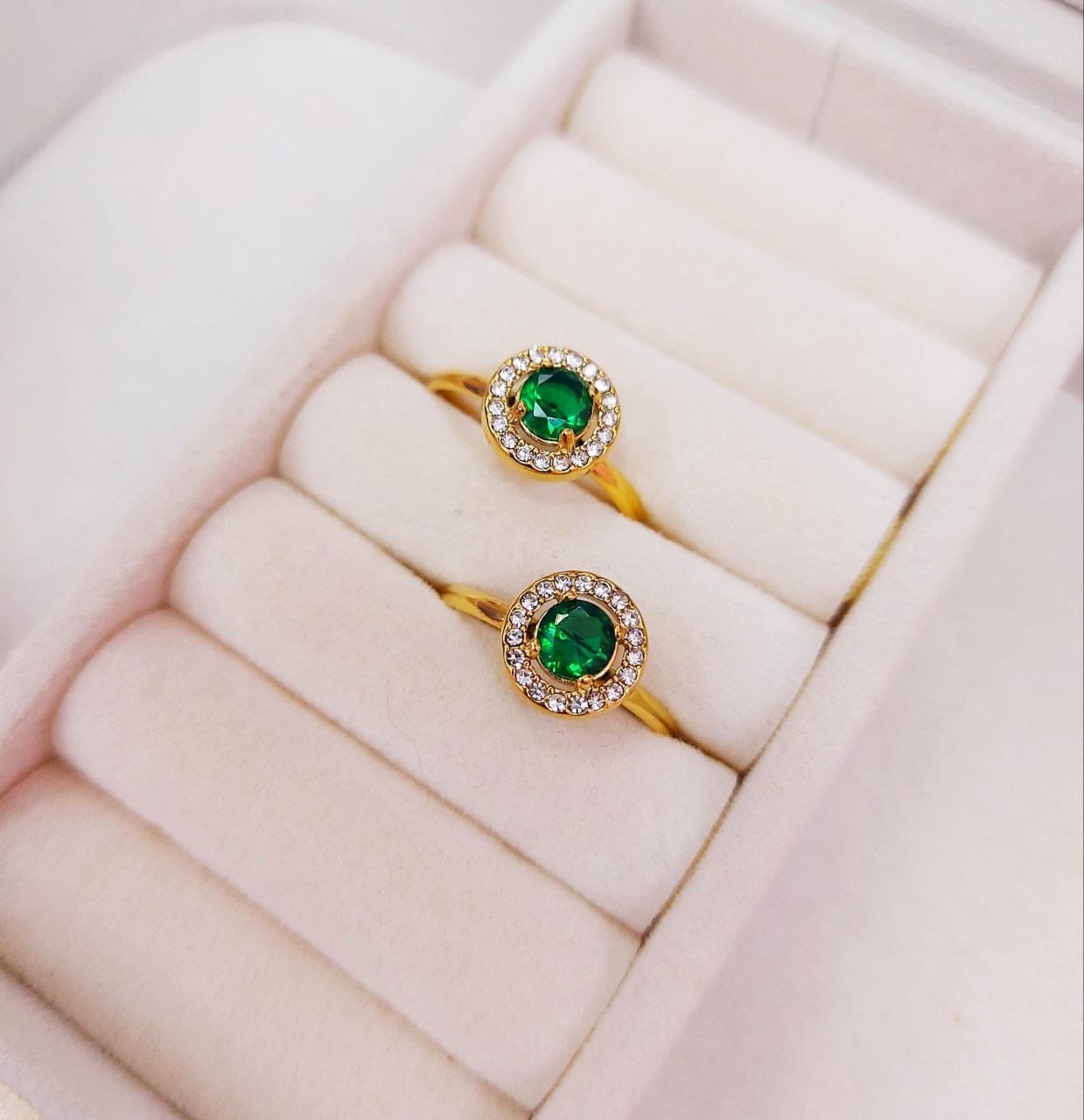 Anillo ajustable piedras colores