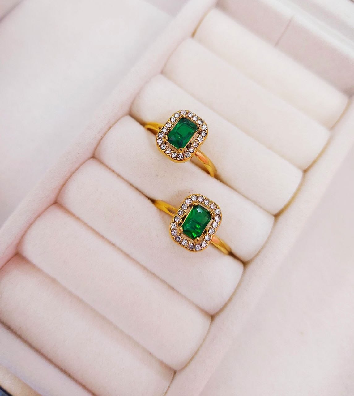 Anillo ajustable piedras colores