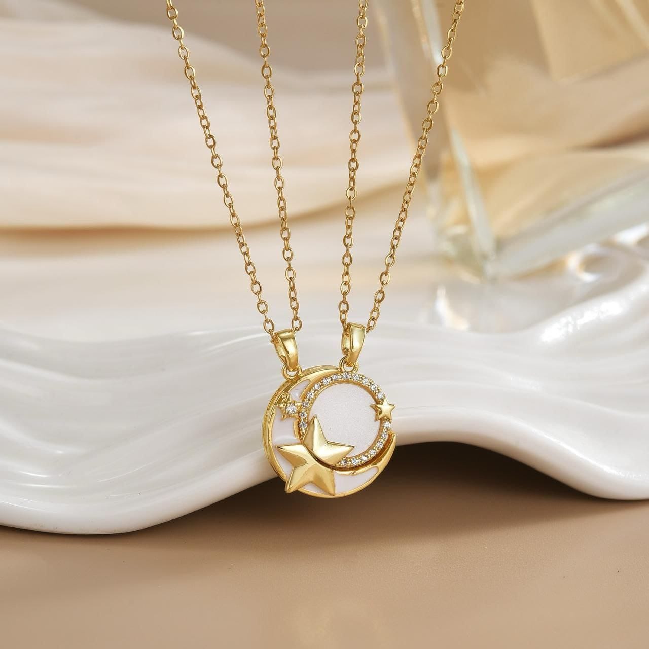 Cadenas luna y estrella para compartir