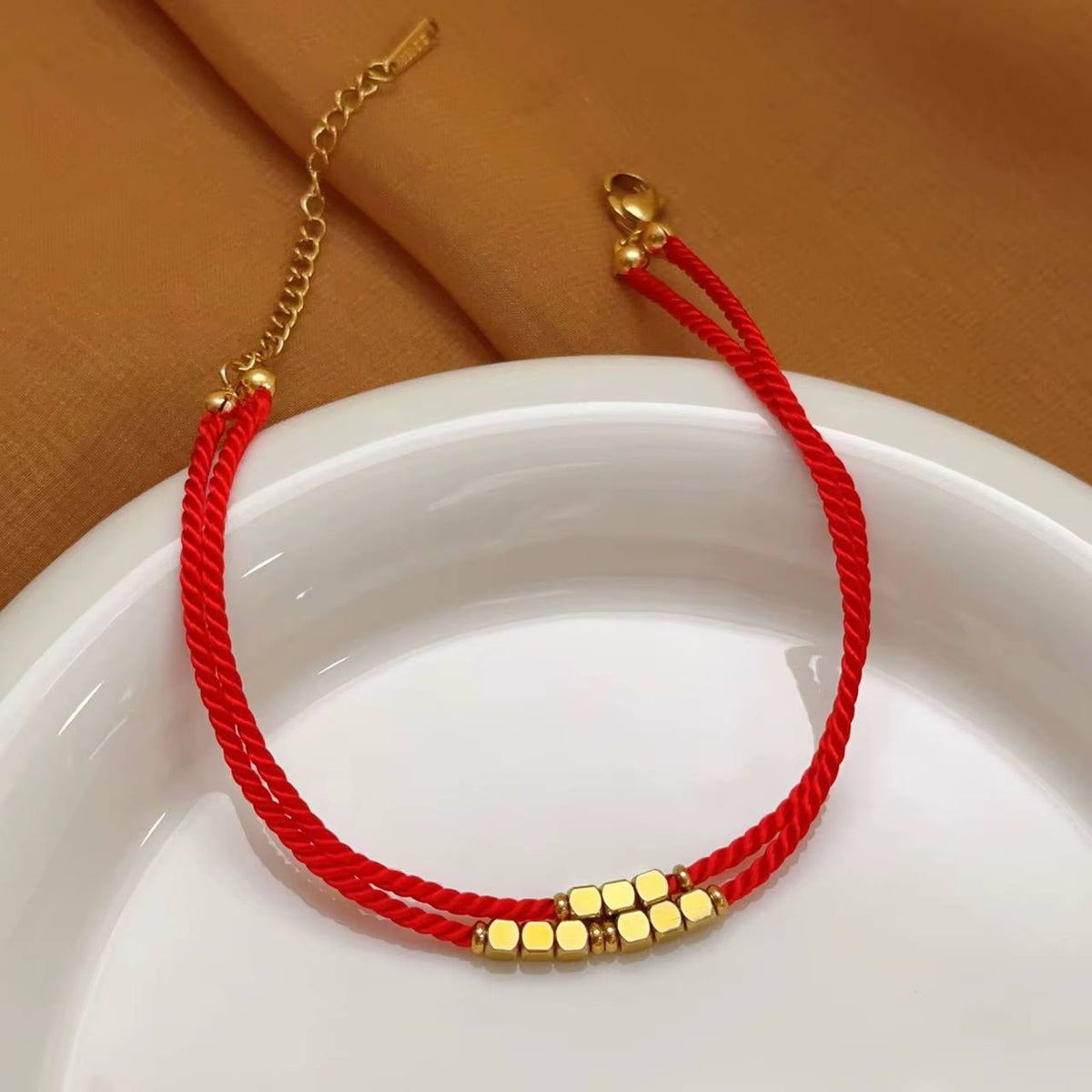 Pulsera Roja y Dorada