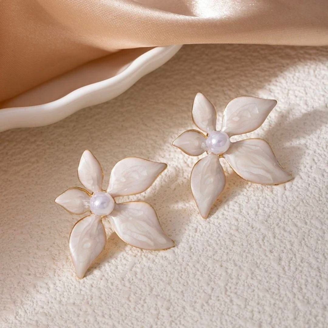 Aretes flores 5 hojas