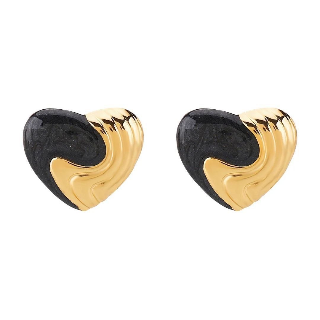 Aretes vetas negras corazon