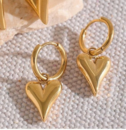 Argollas corazón colgante